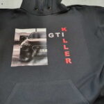 IT Folientechnik Ludwigsburg, Textilveredelung, Hoodie schwarz mit Automotiv